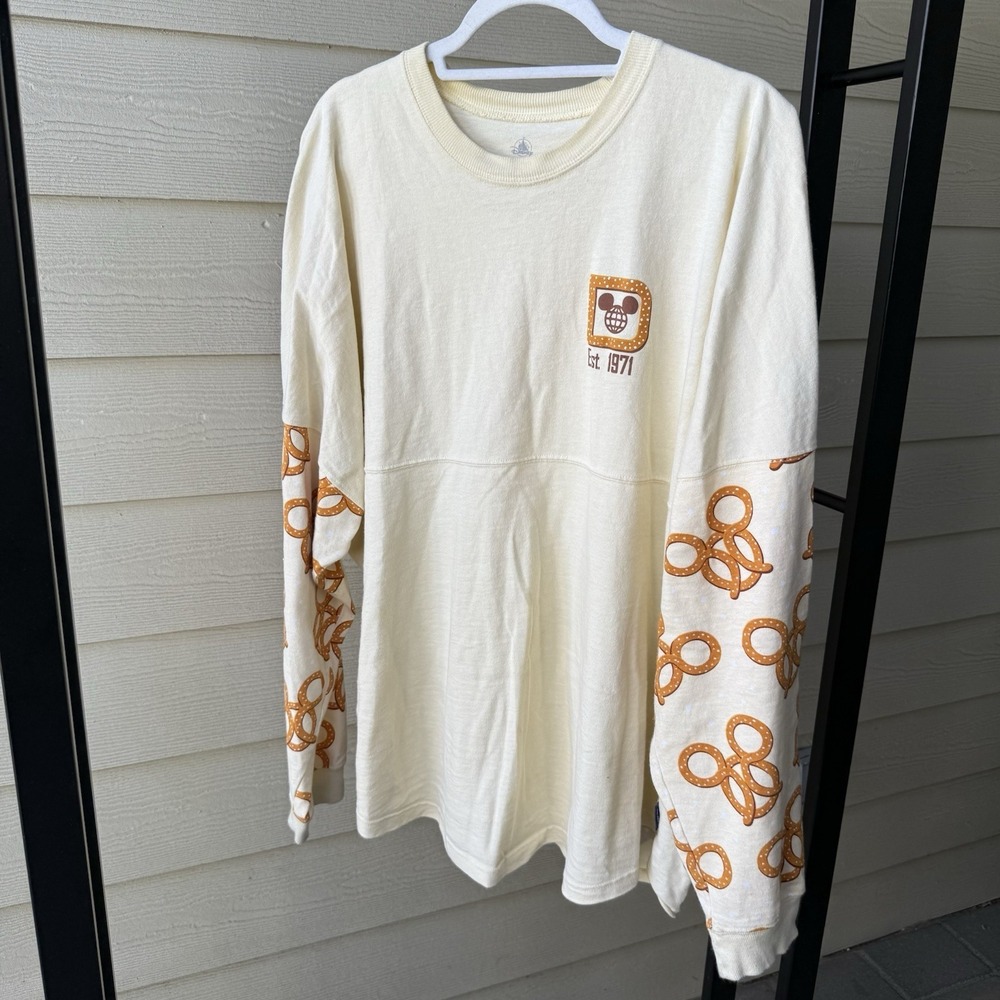 Walt Disney World Spirit Jersey XL Pretzel Mickey Mouse Shape Pullover Yellow